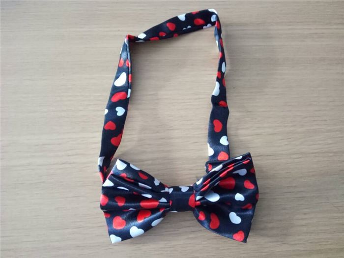  HEART BOW