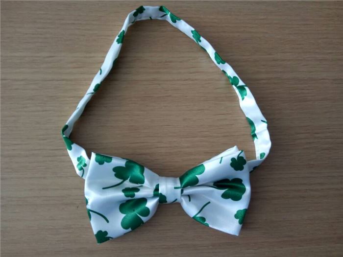  SHAMROCK BOW