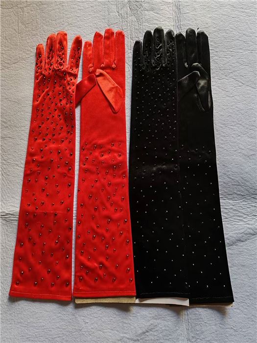satin gloves with stones (50cm)