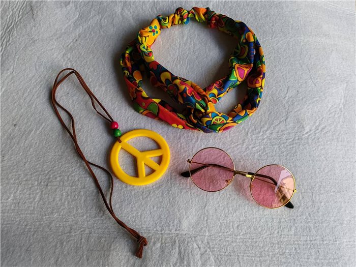 HIPPIE SCARF SET (75X75cm scarf,glasses,earrings)